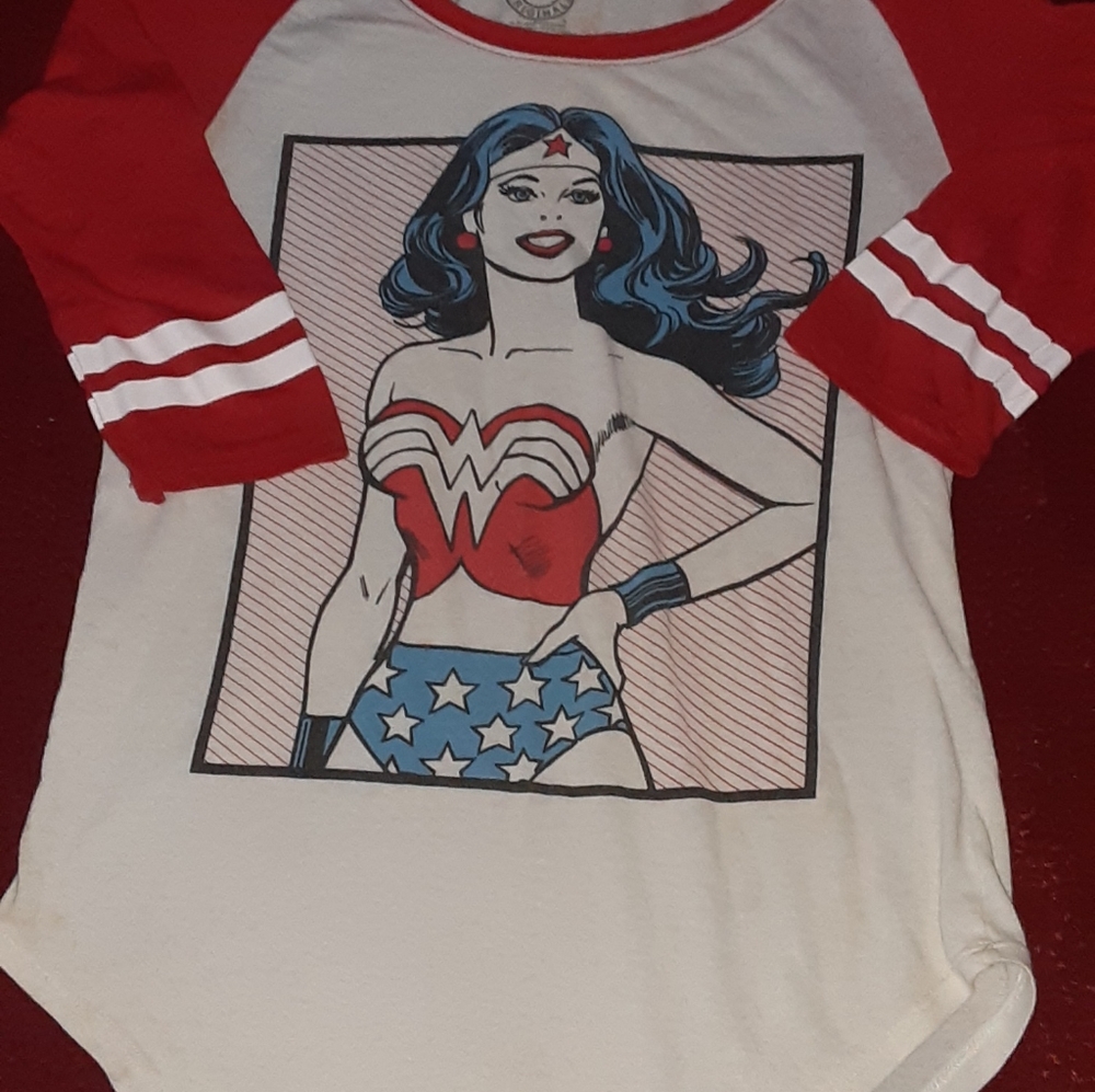 DC Comics Wonder Woman short sleeve